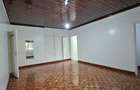 5 Bed House with En Suite at Lavington - 14