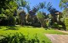 5 Bed House with En Suite in Runda - 1