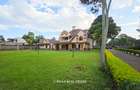 5 Bed House with Swimming Pool in Runda - 1