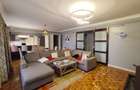 Furnished 3 Bed Apartment with Parking in Riverside - 20