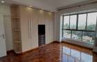 3 Bed Apartment with En Suite at Othaya Road - 4