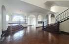 5 Bed House with En Suite at Nyari - 9