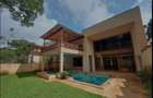4 Bed Townhouse with En Suite at Lavington - 1