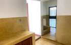 4 Bed Townhouse with En Suite in Spring Valley - 7