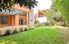 5 Bed Townhouse with En Suite at Lavington Green - 8