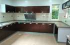 4 Bed Townhouse with En Suite in Riverside - 4