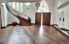 4 Bed House with En Suite in Nyari - 11