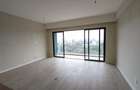 3 Bed Apartment with En Suite in Riverside - 4