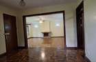 5 Bed House with En Suite in Nyari - 18