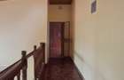 4 Bed House with En Suite in Rosslyn - 9