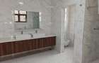 5 Bed Townhouse with En Suite in Lavington - 8