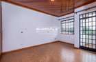 5 Bed Villa with En Suite in Lavington - 19