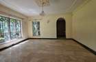 4 Bed House with En Suite in Spring Valley - 20