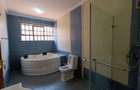 5 Bed Townhouse with En Suite in Lavington - 12