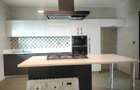 3 Bed Apartment with En Suite in Riverside - 8