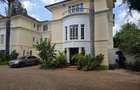 4 Bed Townhouse with En Suite in Spring Valley - 3