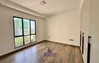 3 Bed Apartment with En Suite at Brookside Drive - 12