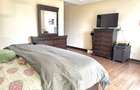 Furnished 3 Bed Apartment with En Suite in Riverside - 10