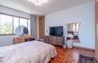 5 Bed Apartment with En Suite in Parklands - 14