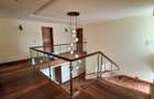 4 Bed House with En Suite in Rosslyn - 11
