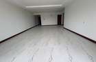 3 Bed Apartment with En Suite in Parklands - 12