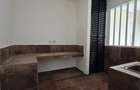 4 Bed Apartment with En Suite in Riverside - 8