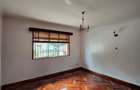 4 Bed Townhouse with En Suite in Kitisuru - 13