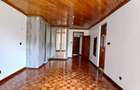 4 Bed Townhouse with En Suite at Lavington - 16