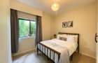 Serviced 2 Bed Apartment with En Suite in Riverside - 13