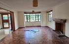 5 Bed Townhouse with En Suite at Lavington Road - 9