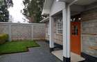 3 Bed House in Garden Estate - 2