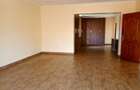 5 Bed Townhouse with En Suite in Kyuna - 10