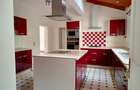 5 Bed House with En Suite in Nyari - 6