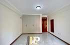 2 Bed Apartment with En Suite in Westlands Area - 7