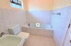 5 Bed House with En Suite in Runda - 11