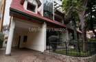 5 Bed Townhouse with En Suite in Lavington - 2