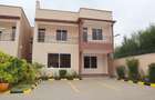 4 Bed House with En Suite at Gateway Mall - 1