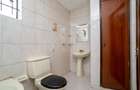 5 Bed House with En Suite in Westlands Area - 9