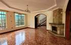 4 Bed Townhouse with En Suite in Lavington - 6