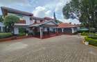 5 Bed House with En Suite in Rosslyn - 4