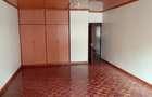5 Bed Townhouse with En Suite at Lavington - 10