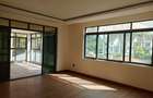 5 Bed Villa with En Suite in Lavington - 12