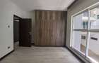 3 Bed Apartment with En Suite at Riverside Drive - 12