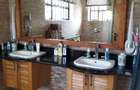 5 Bed House with En Suite at Nyari - 5