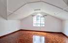 4 Bed Townhouse with En Suite at Lavington Green - 17