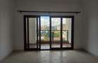 3 Bed Apartment with En Suite at Parklands - 6