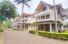 5 Bed Townhouse with En Suite at Lavington Green - 1