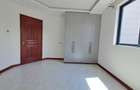 5 Bed Townhouse with En Suite in Lavington - 4