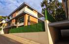 5 Bed House with En Suite at Lavington Road - 7