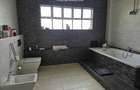 4 Bed House with En Suite in Runda - 17
